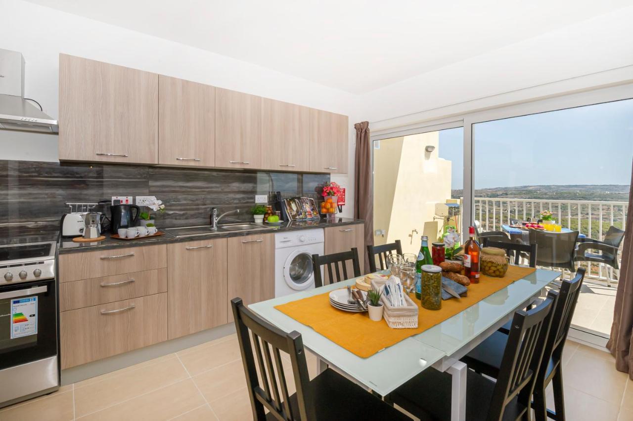 Summer Breeze Apartment With Terrace With Panoramic Views - By Getawaysmalta Mellieħa Zewnętrze zdjęcie